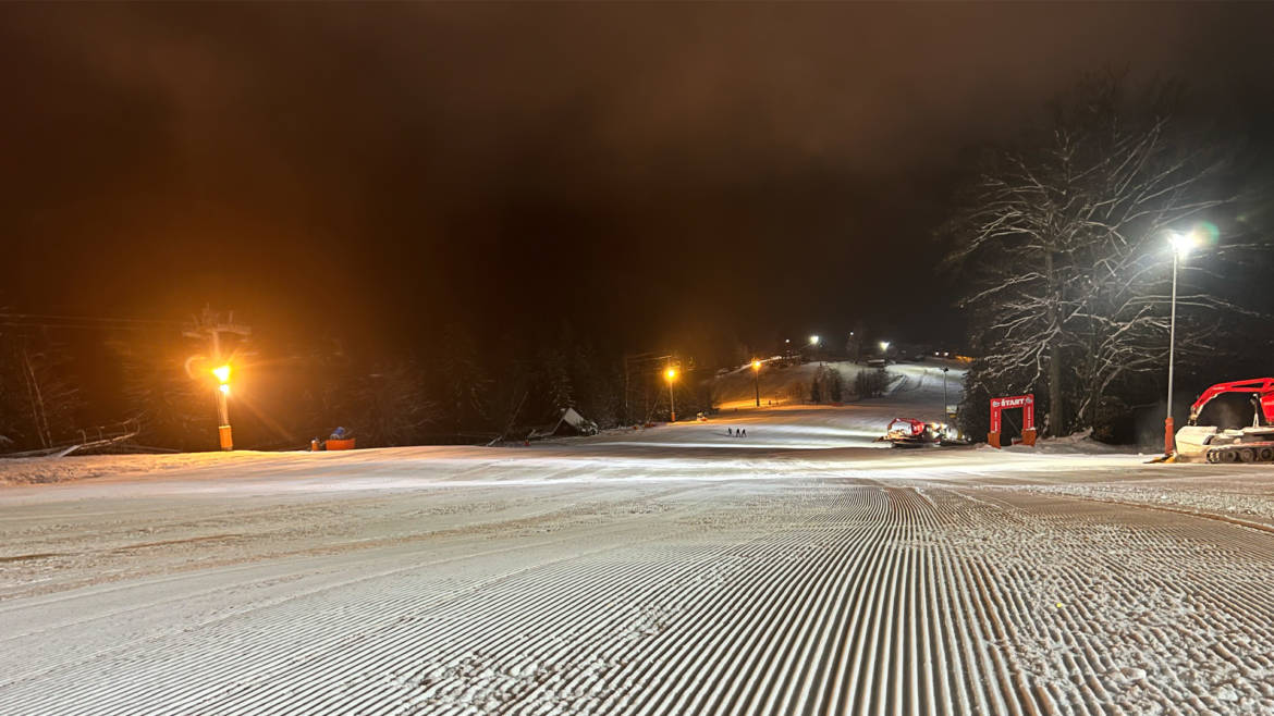 Večerné-lyžovanie-Snowparadise.jpg